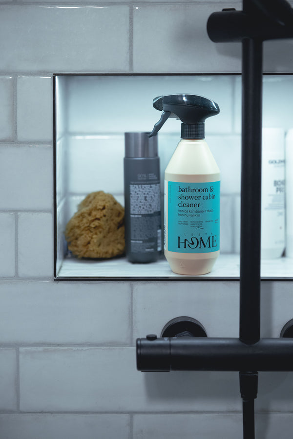 Vonios kambario ir dušo kabinų valiklis 500ml